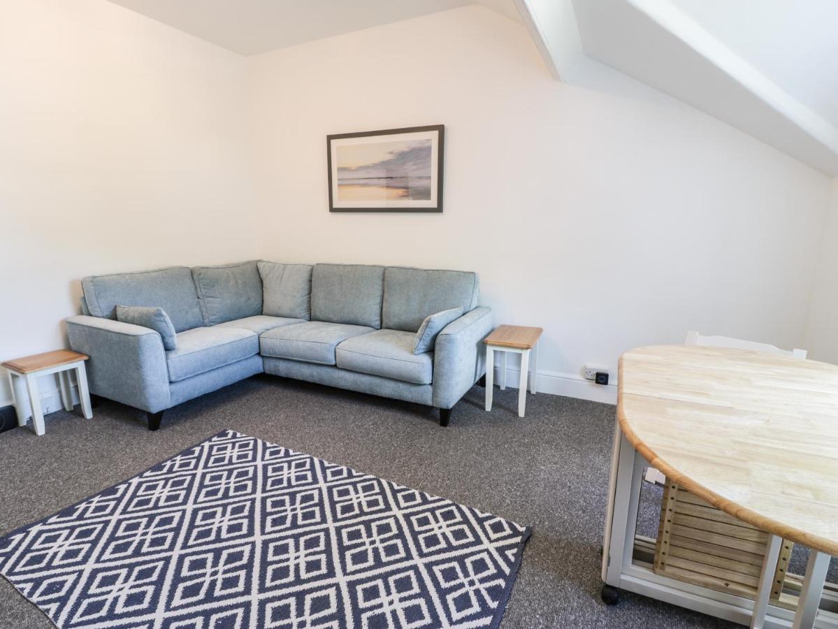 Apartment 4a Victoria Place