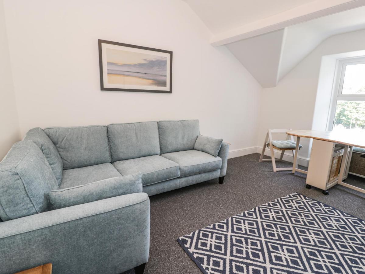 4a Victoria Place * Barmouth